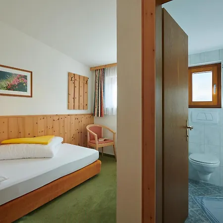 Hotel Roggal 4*