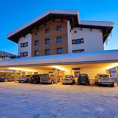 Roggal Hotel